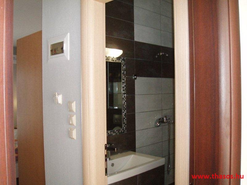mironi_viktoria_hotel_apartman_03