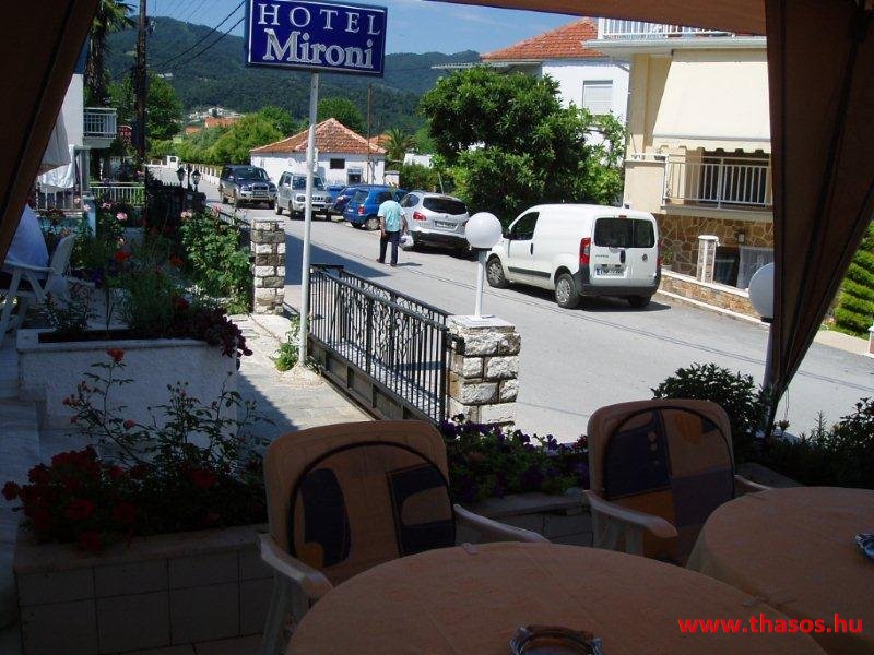 mironi_viktoria_hotel_apartman_37