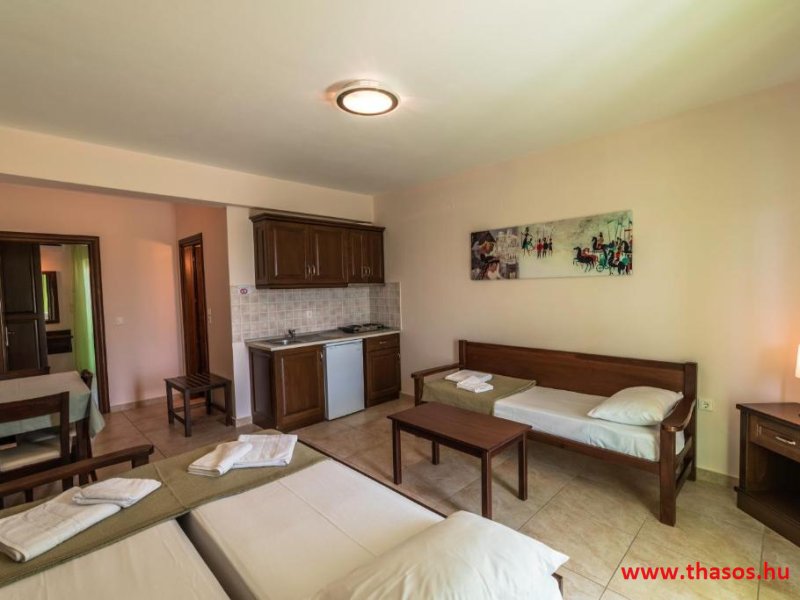 Dias - Zeus Apartman és Stúdió *****